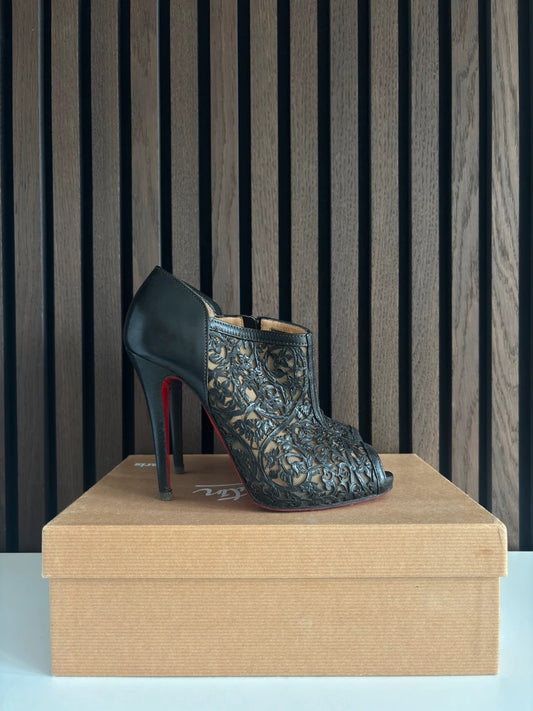 Christian Louboutin Pampas Black