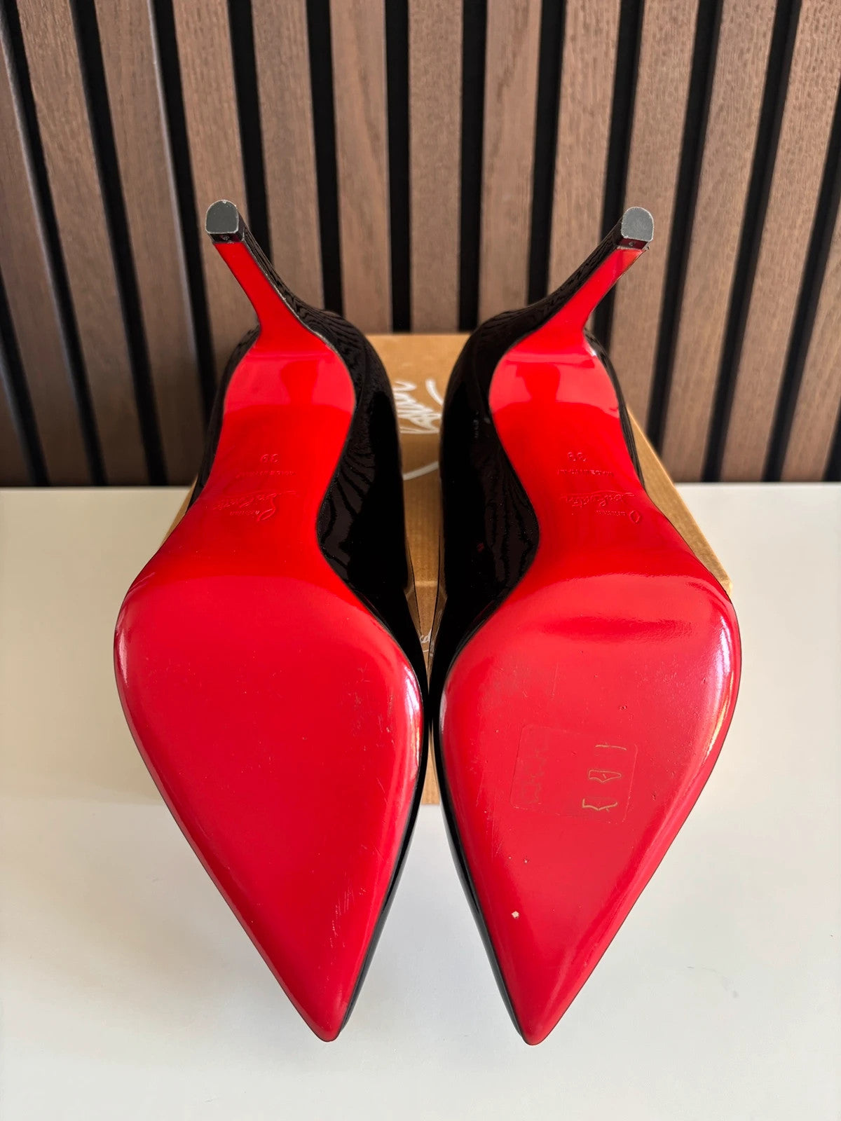 Christian Louboutin Pigalle Black (image 5) Christian Louboutin Pigalle 100 Black Patent Leather Heels - heel and construction