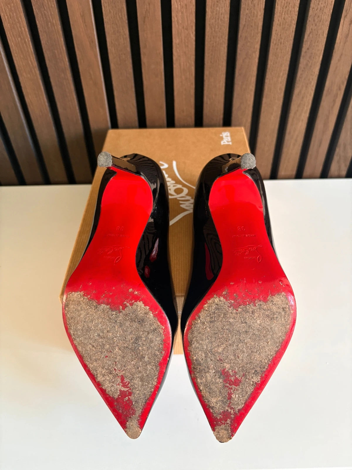 Christian Louboutin Pigalle Black (image 5) Christian Louboutin Pigalle 100 Patent Leather Heels - heel and construction