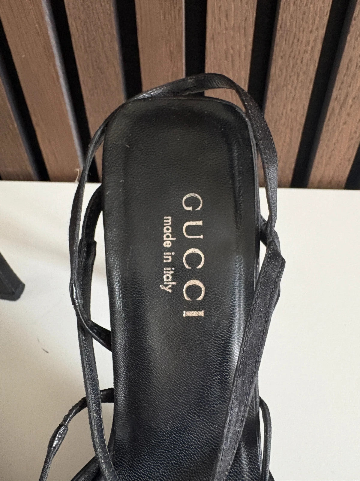 Gucci Gucci Vintage Slingback Black (image 3) Gucci Gucci Vintage Slingback Black Satin Heels - detail view