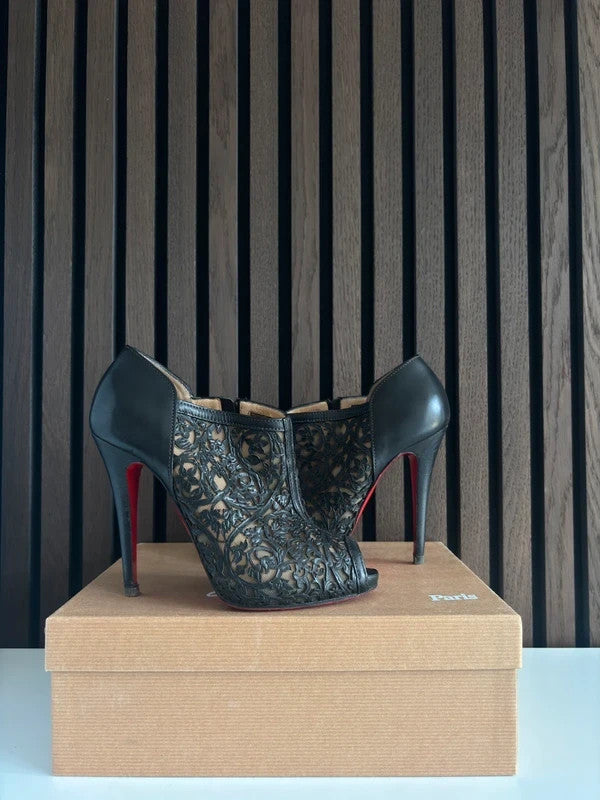 Christian Louboutin Pampas Peep-toe Black (image 4) Christian Louboutin Pampas Peep-toe Black Ankle Boots - red sole detail