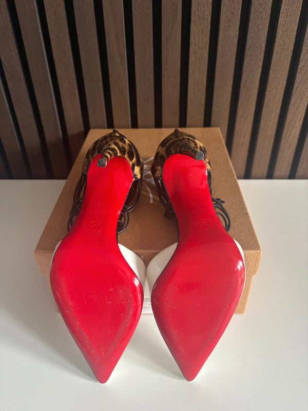 Christian Louboutin Confusa 100 White Patent Leather T-strap Heels - Detail