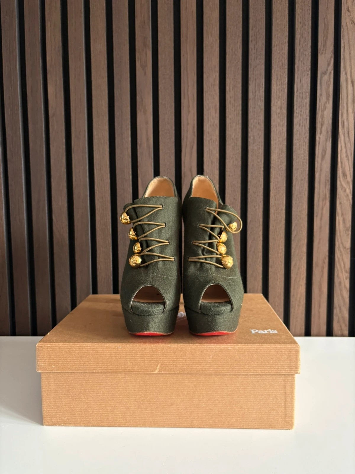 Christian Louboutin Flannel Loubout 150 Leather Red - Sole Christian Louboutin Flannel Loubout 150 Leather Red Boots (EU 36.5 / UK 3.5) - red sole detail