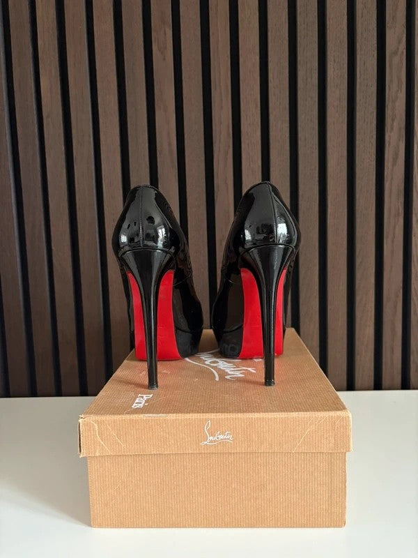 Christian Louboutin Bianca 140mm heel Black Patent Leather, pre-owned authenticated UK, interior view Christian Louboutin Bianca 140 Platform Heels Black (EU 38.5 / UK 5.5) - red sole detail