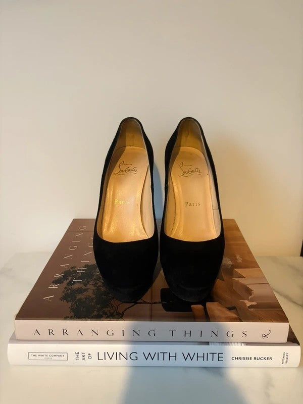Christian Louboutin Bianca 140mm heel Black Suede, pre-owned authenticated UK, interior view Christian Louboutin Bianca 140 Suede Platform Heels Black (EU 35.5 / UK 2.5) - red sole detail