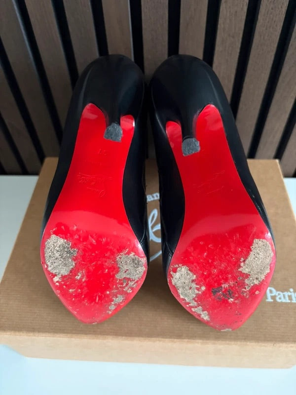 Christian Louboutin Black Patent Leather, pre-owned authenticated UK, additional view Christian Louboutin Black Leather Ankle Boots (EU 37 / UK 4) - additional view 6