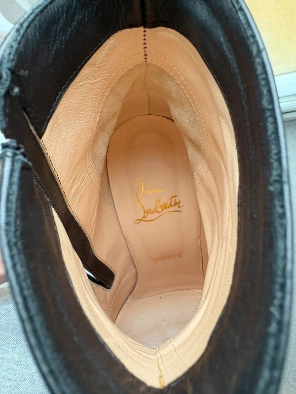 Christian Louboutin Black Patent Leather, pre-owned authenticated UK, close-up detail Christian Louboutin Black Leather Ankle Boots (EU 37 / UK 4) - heel and construction