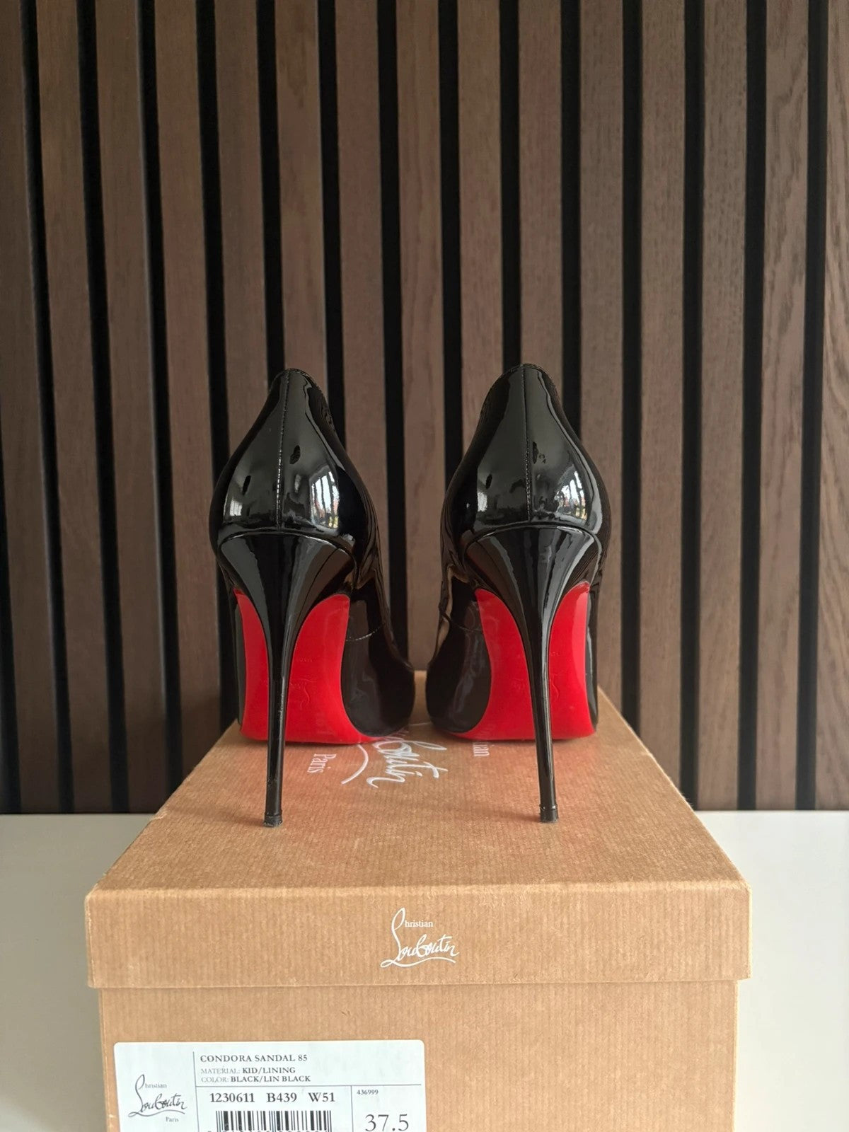 Christian Louboutin Court 100 Patent Leather Black - Interior Christian Louboutin Court 100 Patent Leather Black Heels (EU 41 / UK 8) - heel and construction