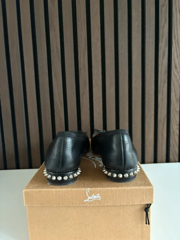 Christian Louboutin Hall Flat 100mm heel Black Leather, pre-owned authenticated UK, interior view Christian Louboutin Hall Flat Nappa Black Leather Spikes (EU 38 / UK 5) - red sole detail