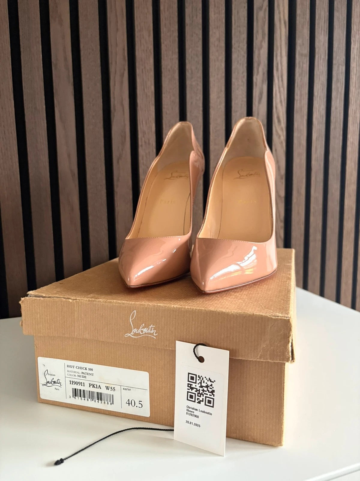 Christian Louboutin Hot Chick 100 Patent Leather Nude - Interior Christian Louboutin Hot Chick 100 Patent Leather Nude Heels (EU 38 / UK 5) - heel and construction