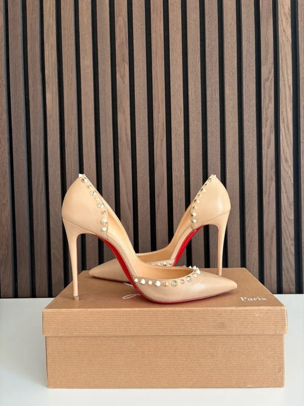 Christian Louboutin Irishell 85mm heel Nude Leather, pre-owned authenticated UK, additional view Christian Louboutin Irishell Nude Studded Leather Heels (EU 37 / UK 4) - additional view 7