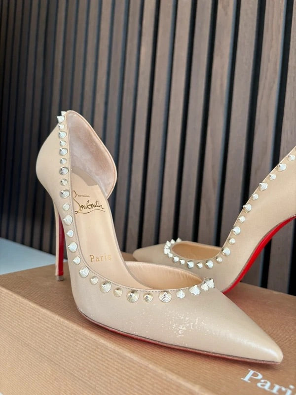 Christian Louboutin Irishell 85mm heel Nude Leather, pre-owned authenticated UK, close-up detail Christian Louboutin Irishell Nude Studded Leather Heels (EU 37 / UK 4) - heel and construction