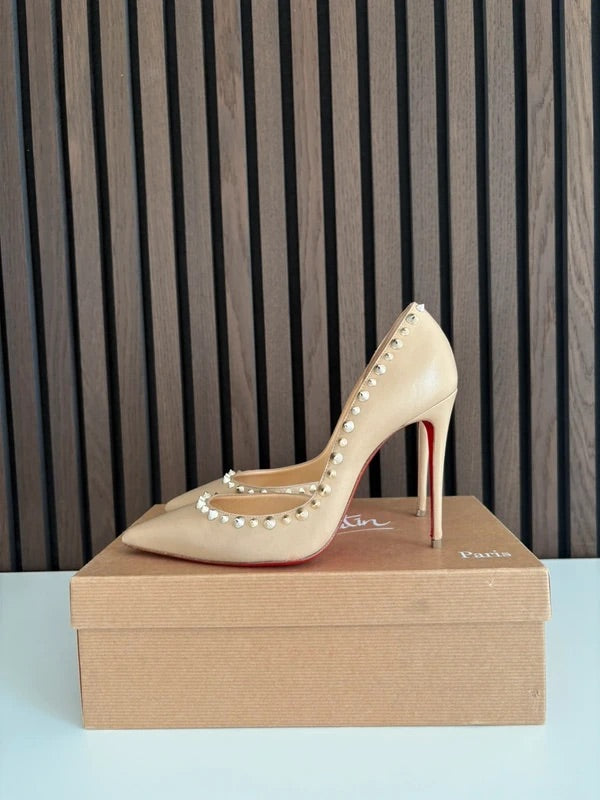 Christian Louboutin Irishell Nude Studded Leather Heels (EU 37 / UK 4) - Detail