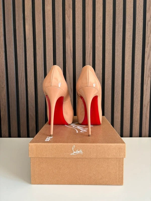 Christian Louboutin New Very Prive 120mm heel Apricot Leather, pre-owned authenticated UK, heel and sole detail Christian Louboutin New Very Prive 120 Nude Platform Heels (EU 39 / UK 6) - detail view
