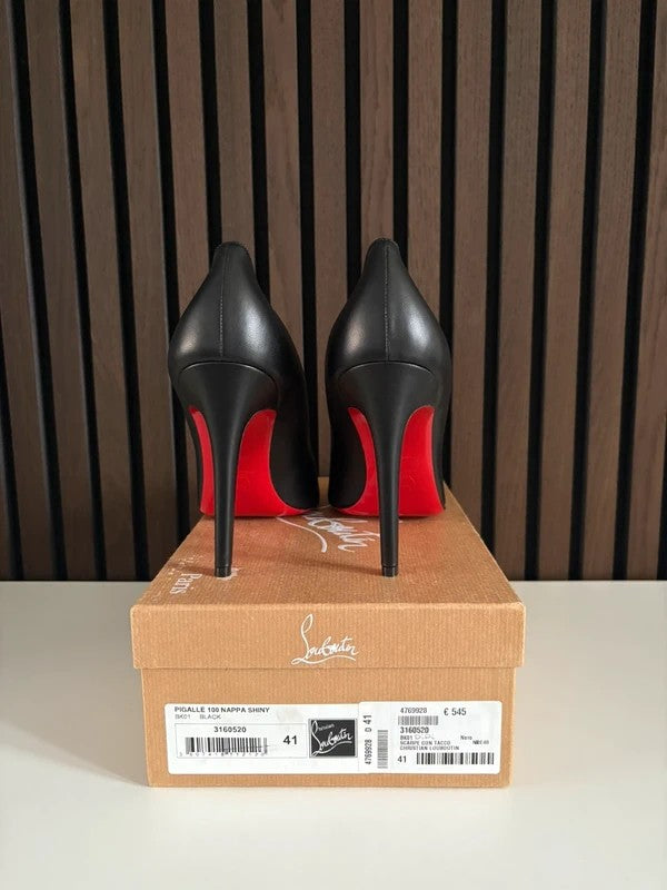 Christian Louboutin Pigalle 100mm heel Black Leather, pre-owned authenticated UK, heel and sole detail Christian Louboutin Pigalle 100 Nappa Leather Black (EU 41 / UK 8) - detail view