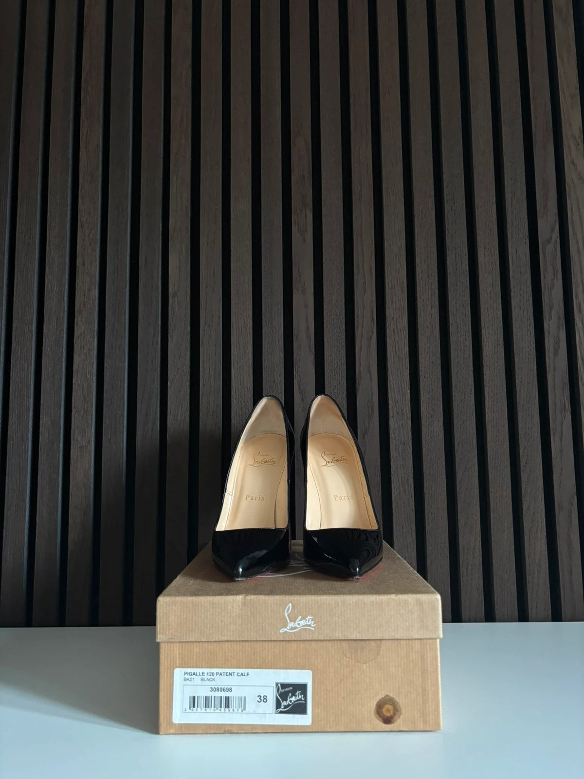 Christian Louboutin Pigalle 120 Patent Leather Black - Interior Christian Louboutin Pigalle 120 Patent Leather Black Heels (EU 40.5 / UK 7.5) - heel and construction