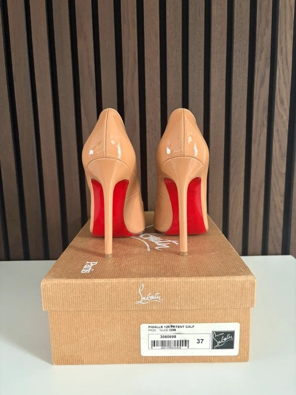 Christian Louboutin Pigalle 120mm heel Apricot Patent Leather, pre-owned authenticated UK, interior view Christian Louboutin Pigalle 120 Patent Leather Nude Heels (EU 37 / UK 4) - red sole detail