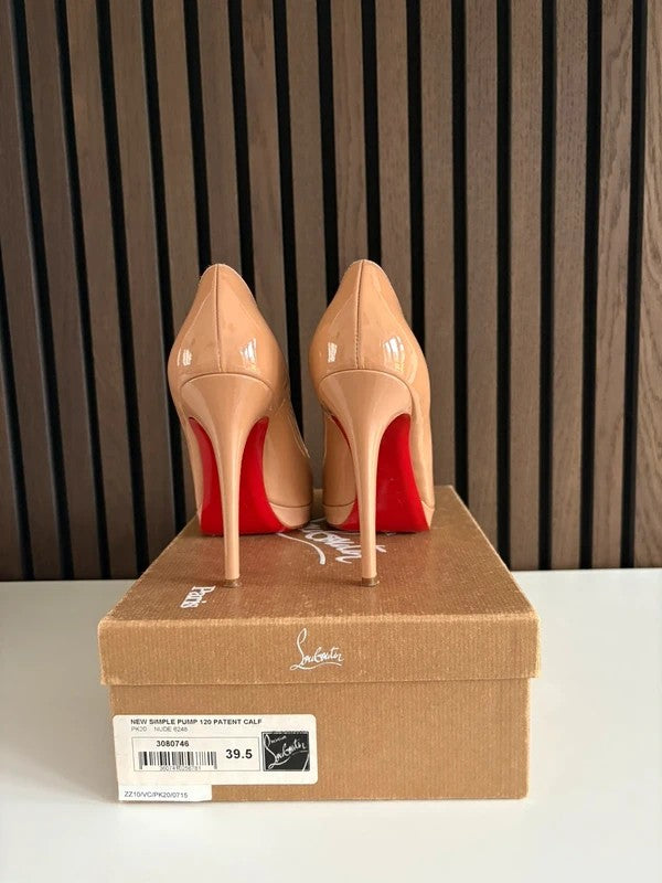 Christian Louboutin Simple 120mm heel Apricot Patent Leather, pre-owned authenticated UK, interior view Christian Louboutin Simple Pump 120 Patent Leather Heels EU 39.5 - red sole detail