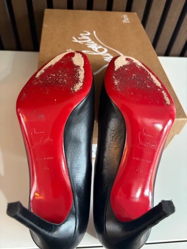 Christian Louboutin Simple 85mm heel Black Patent Leather, pre-owned authenticated UK, close-up detail Christian Louboutin Simple Pump Black Leather Heels (EU 36 / UK 3) - heel and construction