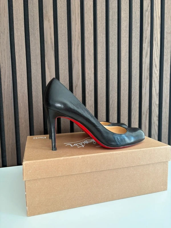 Christian Louboutin Simple 85mm heel Black Patent Leather, pre-owned authenticated UK, heel and sole detail Christian Louboutin Simple Pump Black Leather Heels (EU 36 / UK 3) - detail view
