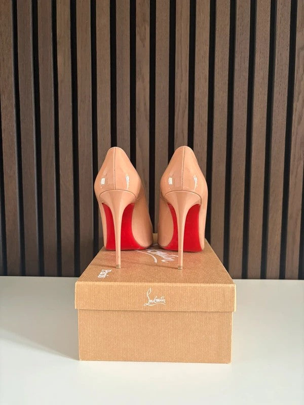 Christian Louboutin So Kate 100mm heel Beige Patent Leather, pre-owned authenticated UK, interior view Christian Louboutin Kate 100 Nude Patent Leather Heels (EU 37.5 / UK 4.5) - red sole detail