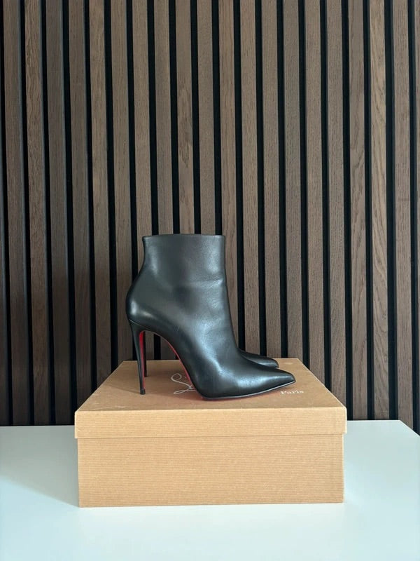Christian Louboutin So Kate Black Leather Ankle Boots (EU 39.5 / UK 6.5) - Detail