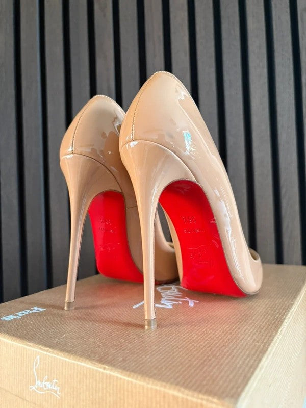 Christian Louboutin So Kate 120mm heel Apricot Patent Leather, pre-owned authenticated UK, close-up detail Christian Louboutin So Kate 120 Patent Leather Nude Heels (EU 36.5 / UK 3.5) - heel and construction