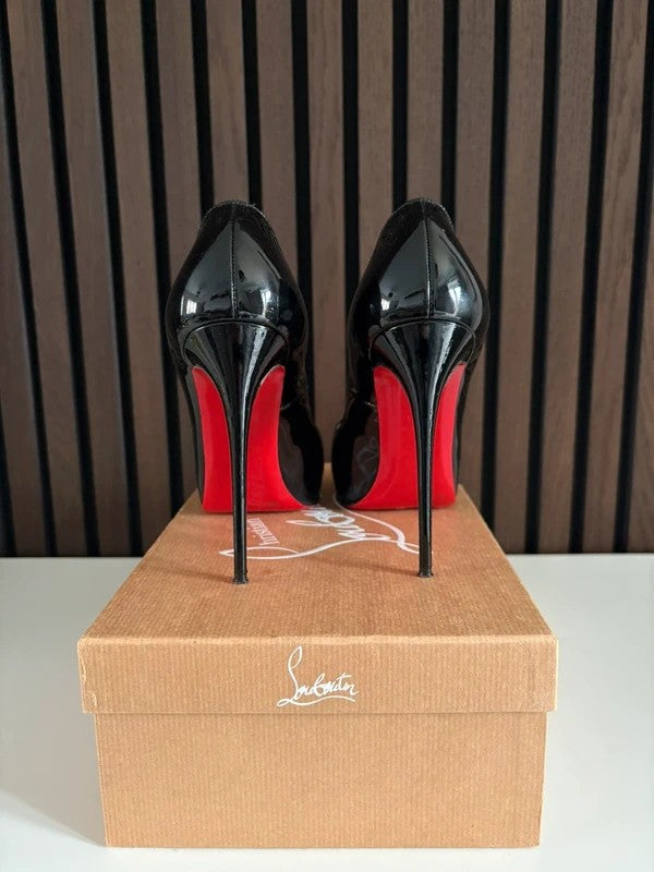 Christian Louboutin Very Prive 120mm heel Black Patent Leather, pre-owned authenticated UK, heel and sole detail Christian Louboutin Very Prive 120 Black Patent Leather Heels (EU 37.5 / UK 4.5) - detail view