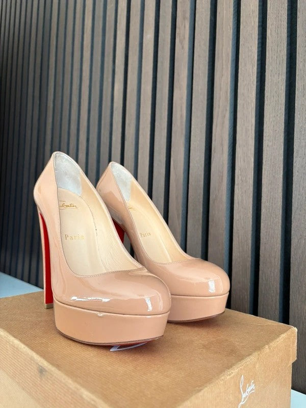 Christian Louboutin Vickybass 140mm heel Apricot Patent Leather, pre-owned authenticated UK, close-up detail Christian Louboutin Vickybass 140 Patent Leather Platform Heels Nude (EU 36 / UK 3) - heel and construction